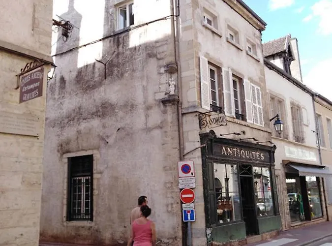 Wood Stone And Wine ボーヌ